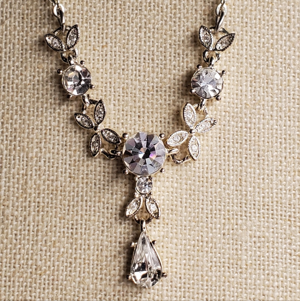 Vintage Napier Rhinestone Silver Tone Necklace